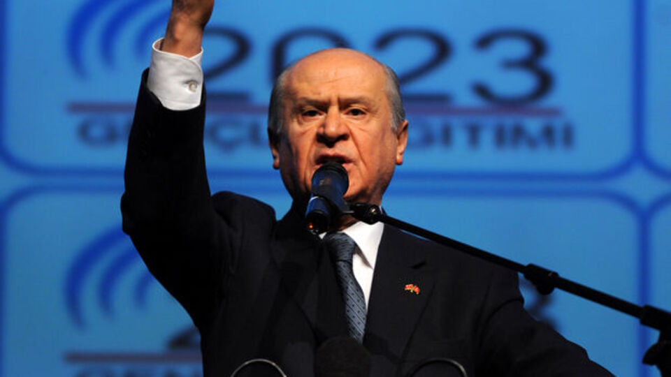 Bahçeli'den 'dindar gençlik' eleştirisi