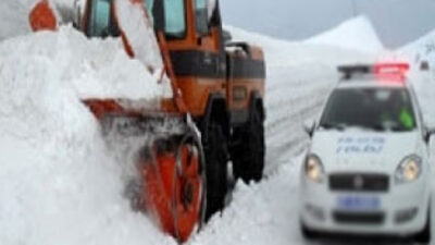 Erzurum-Erzincan Karayolu ulaşıma kapandı