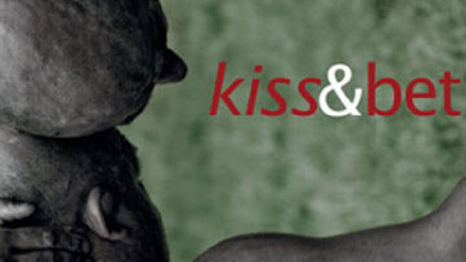 Bennu Gerede'den Kiss & Bett sergisi!
