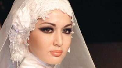 Cemil İpekçi'den türbanlı gelinlik!