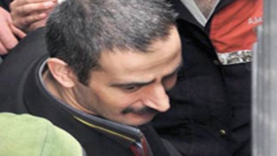 "Taciz yok, biraz yanağını ısırdım"