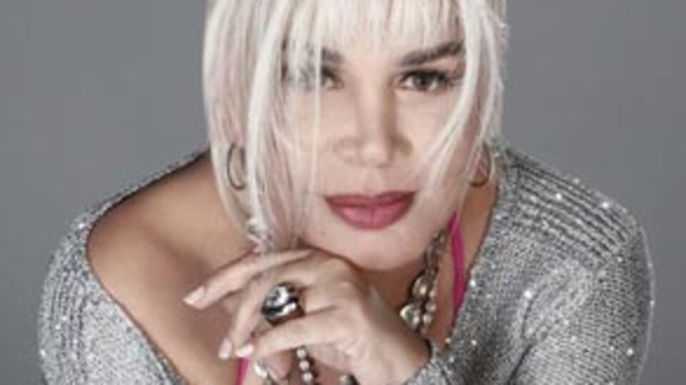 Şenses için şarkı yazdı