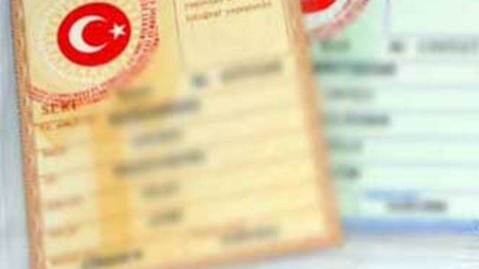 Pembe nüfus cüzdanı devri kapanıyor