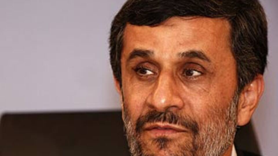 Ahmedinejad'a meclis sorgusu