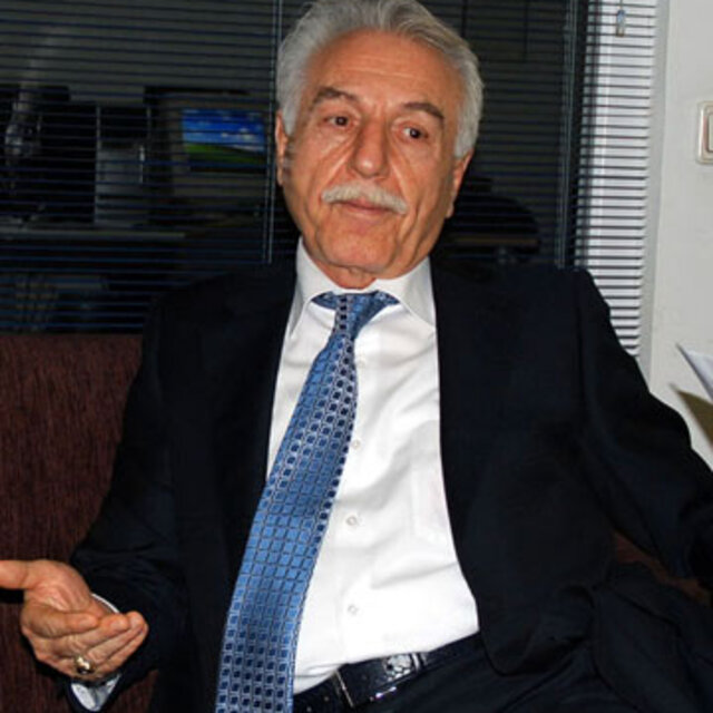 "Sivas katliamı beni kahreden bir faciadır!"