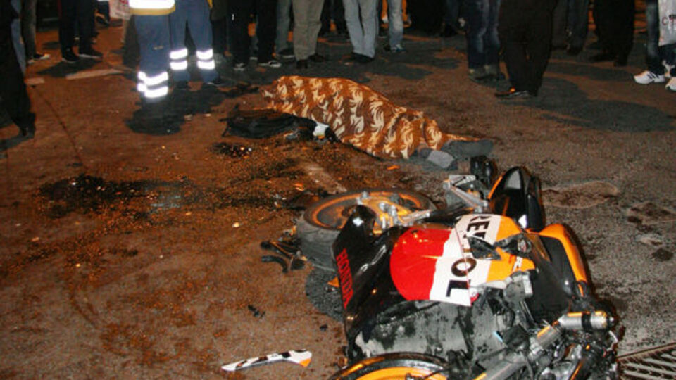 Öğretim görevlisi kaza kurbanı!