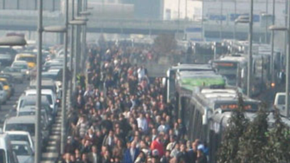 Metrobüste bomba paniği