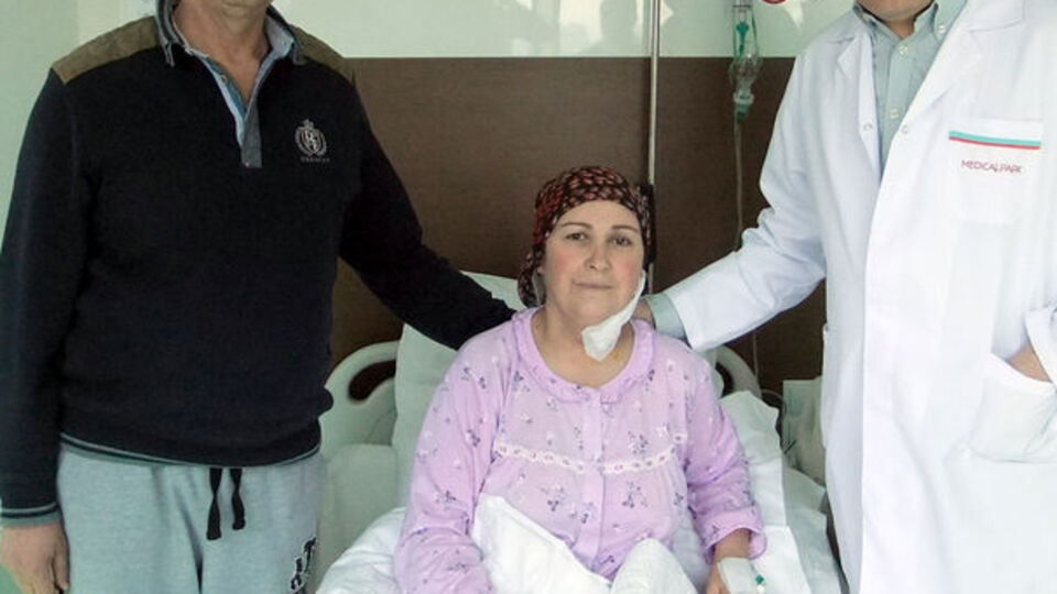 Şah damarında 10 santimlik tümör