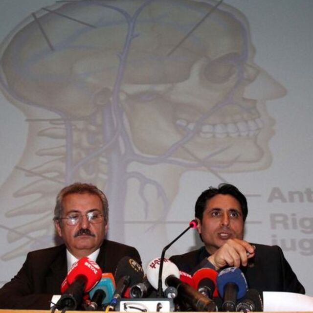 "2 ay içinde 3 yüz nakli bizi de şaşırttı"