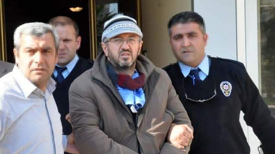 Elektrik sobası yüzünden babasının boğazını kesti