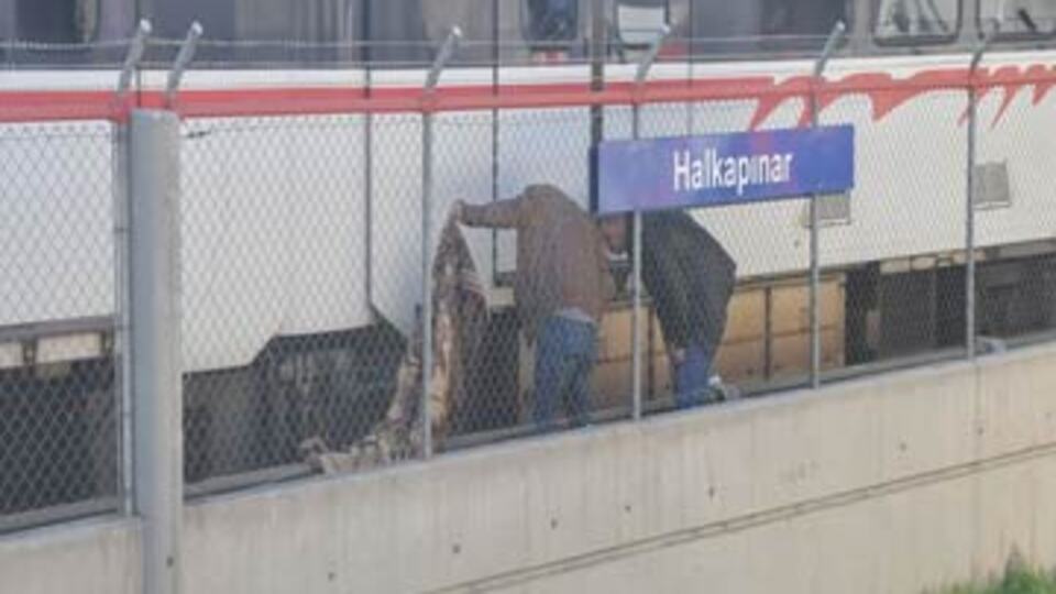 Metroda şok intihar!