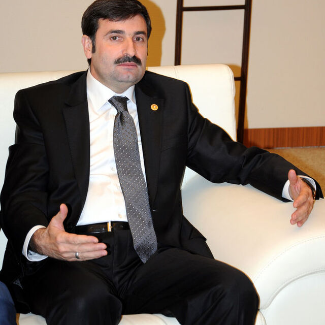 ''Hakkı yenen işçi bize ulaşsın''