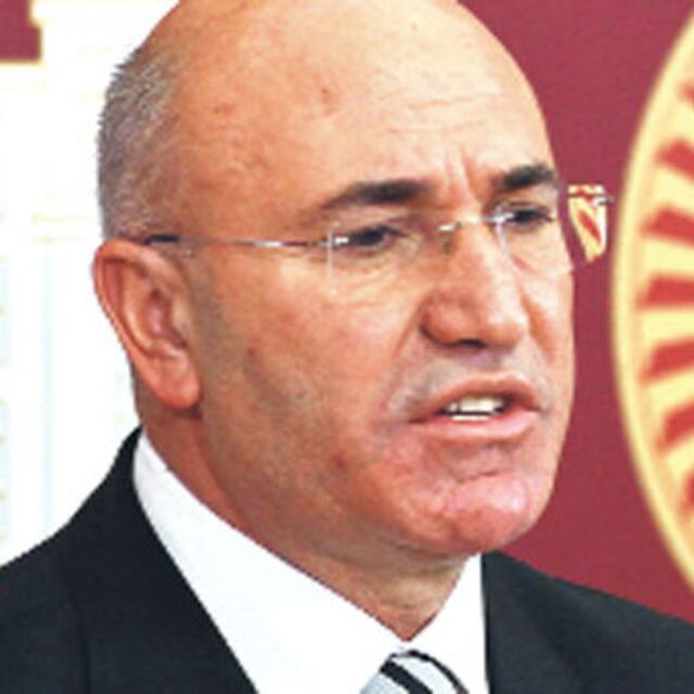 CHP'den 'Deniz Gezmiş' teklifi