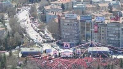 "Tandoğan Meydanı'nda on binler vardı"