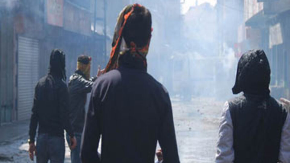 Polise saldıranlara operasyon: 8 gözaltı