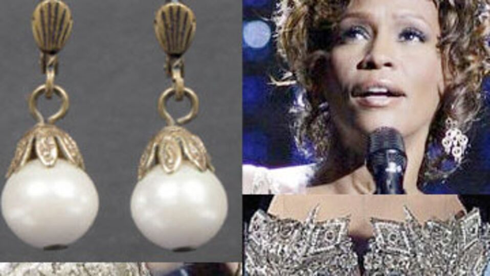Whitney Houston'ın eşyaları satıldı