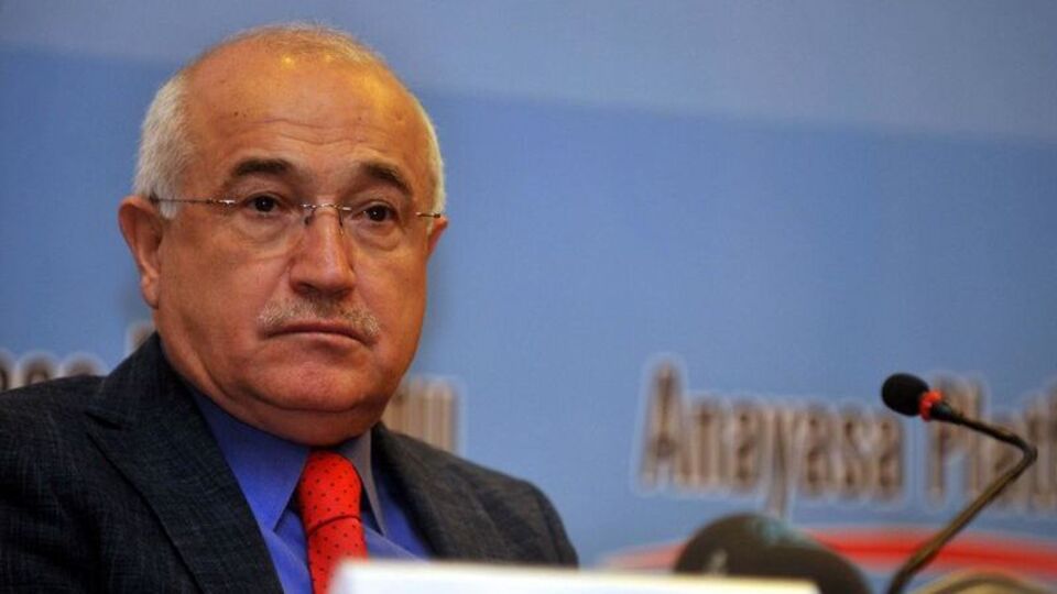"Bunlar tenkit değil düpedüz hakaret"