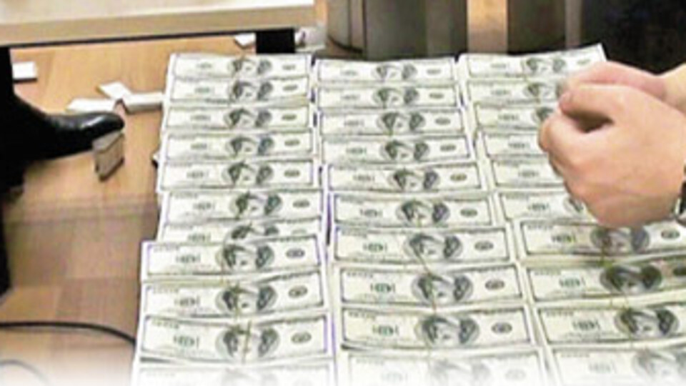 Çantadaki milyon dolarların sırrı!