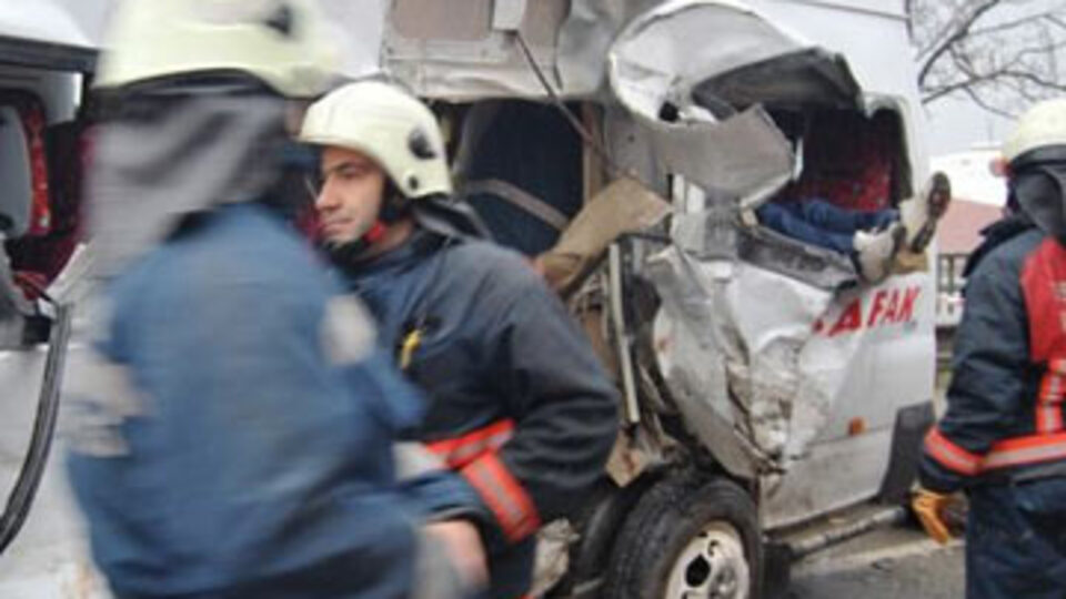 İstanbul'da kaza: 1 ölü 10 yaralı