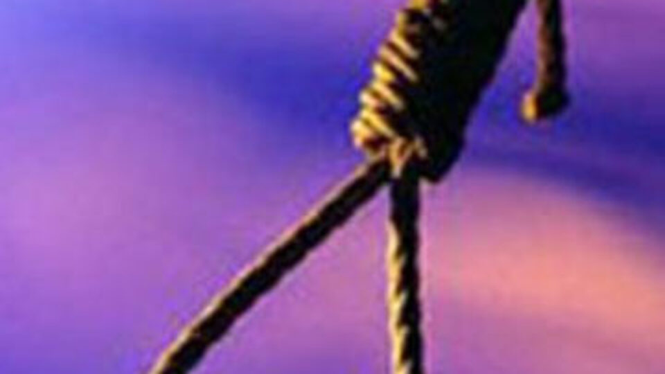 Emekli polis memuru intihar etti