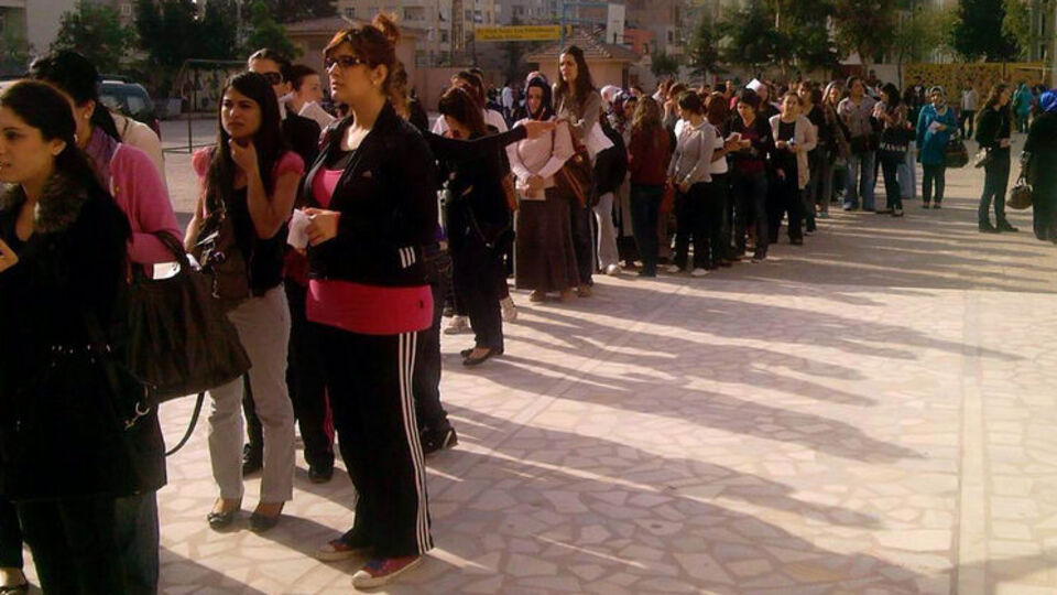 Açıköğretim sınavında garip olay!