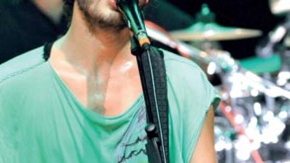 Mor ve Ötesi dağılıyor mu?