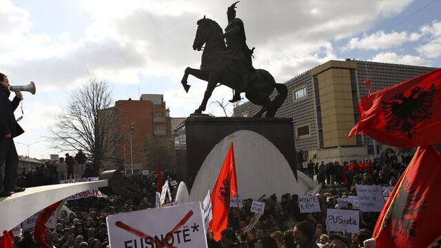 Kosova'da gerginlik artıyor