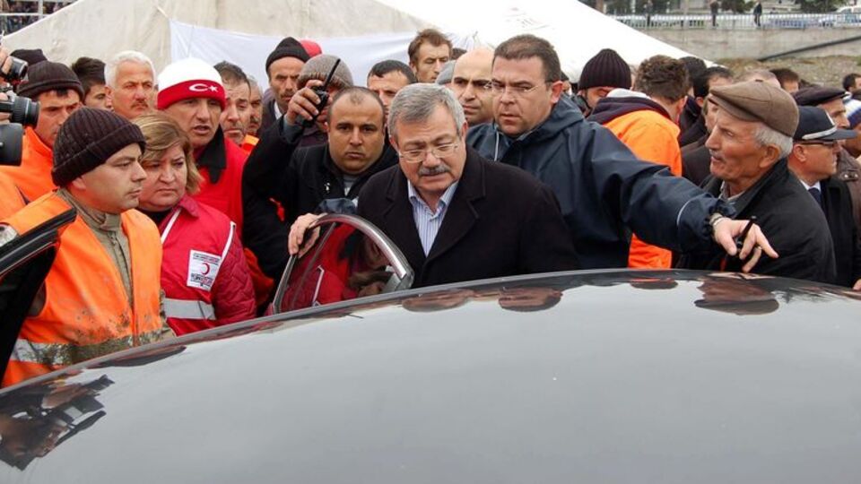 "Hangi yüzle buraya geldin?" GALERİ