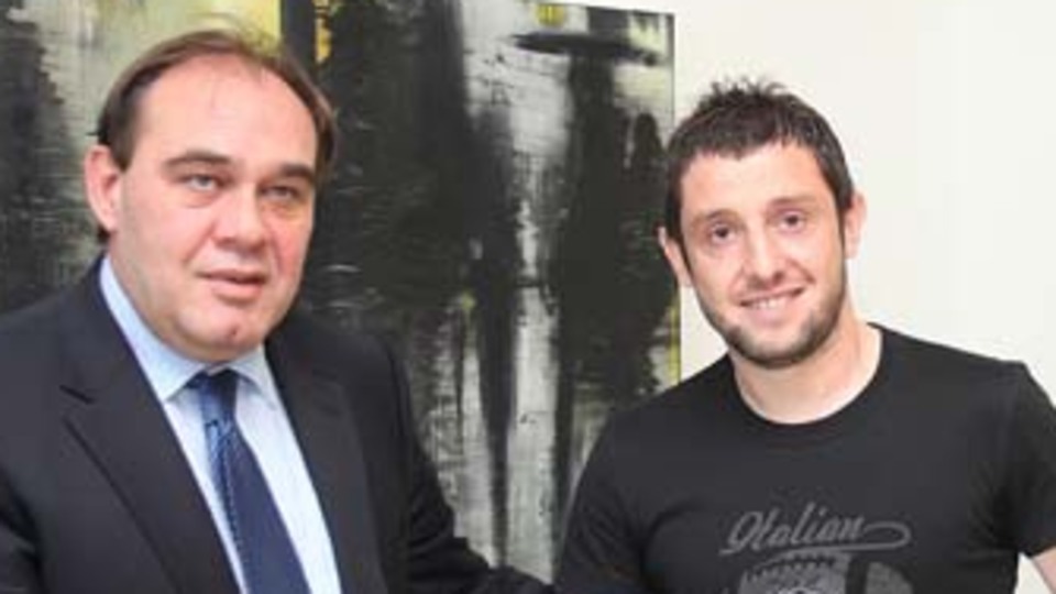 Nihat'tan Demirören'e darbe!