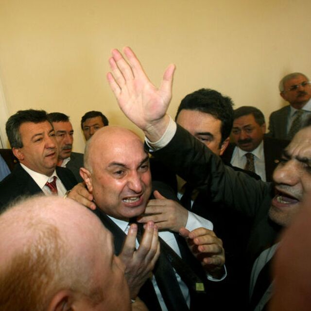 4+4+4 Yasası'nda şimdi de yoklama krizi