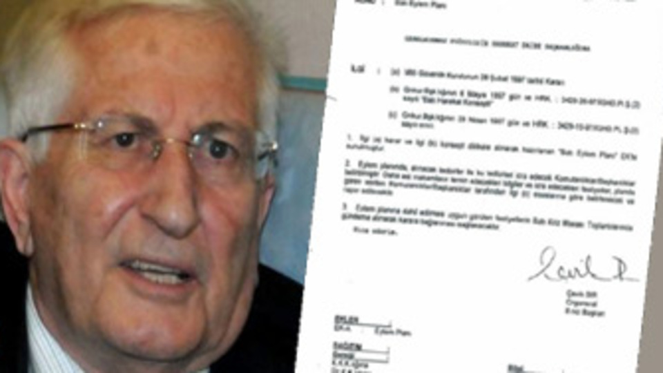 Çevik Bir'i bu imza yaktı!