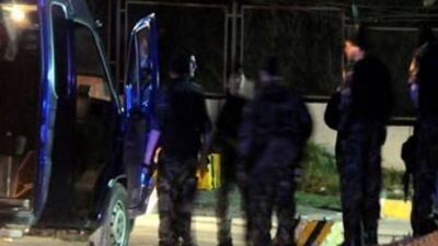 Kışlaya kalaşnikoflu saldırı