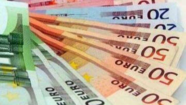 EFSF borçlandı!