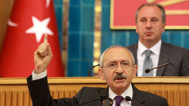 "Fatih İstanbul'u fethetti sen soydun"