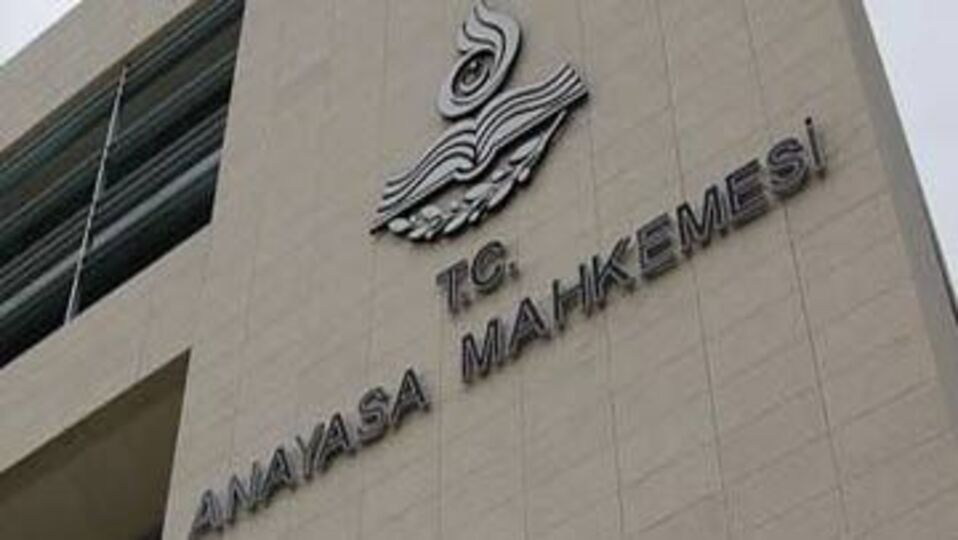 CHP 12 yıllık eğitim düzenlemesi için AYM'ye gidiyor