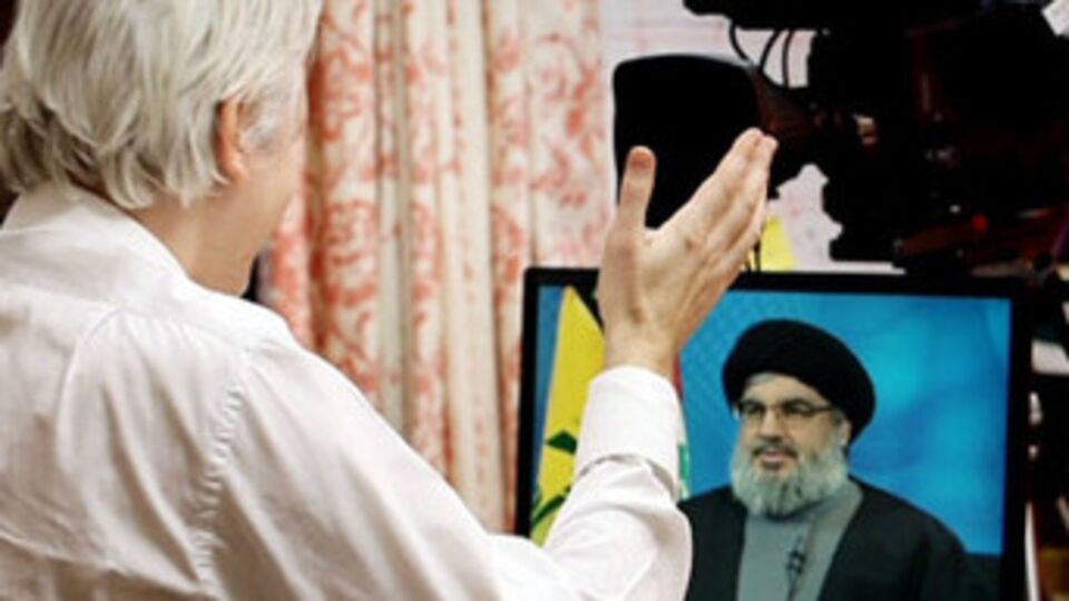 Ve Assange Show başladı