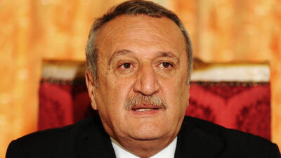 Ağar'a yakalama emri!