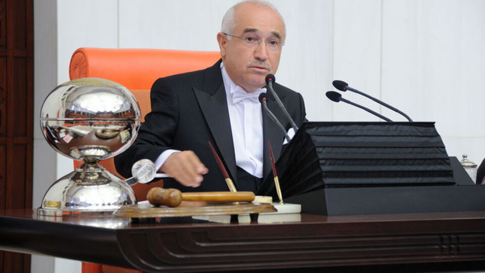 Cemil Çiçek, grup başkanvekillerini topladı