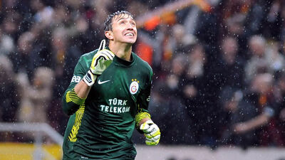 G.Saraylılar Muslera'ya inanıyor!