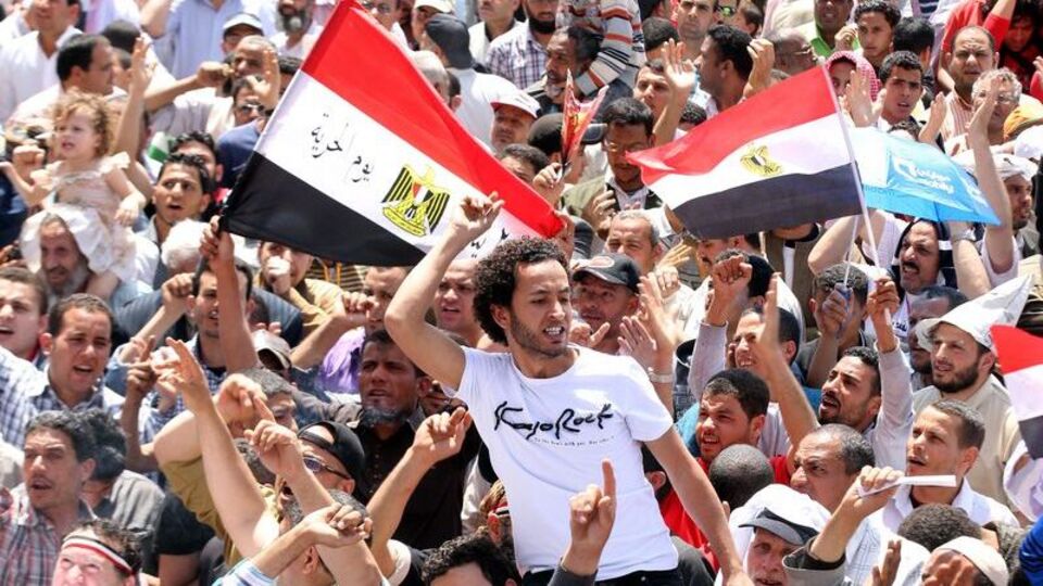 Yüzbinler yine Tahrir'de