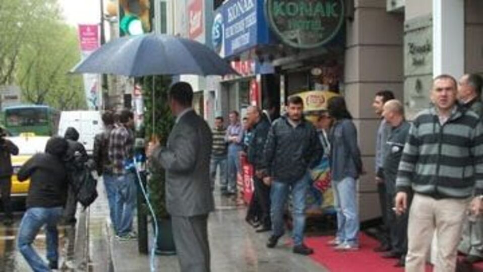 Şişli'de bomba paniği!