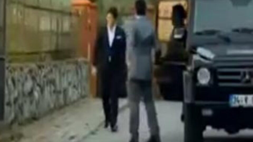 İETT'den dillere düşen metrobüs reklamı! VİDEO