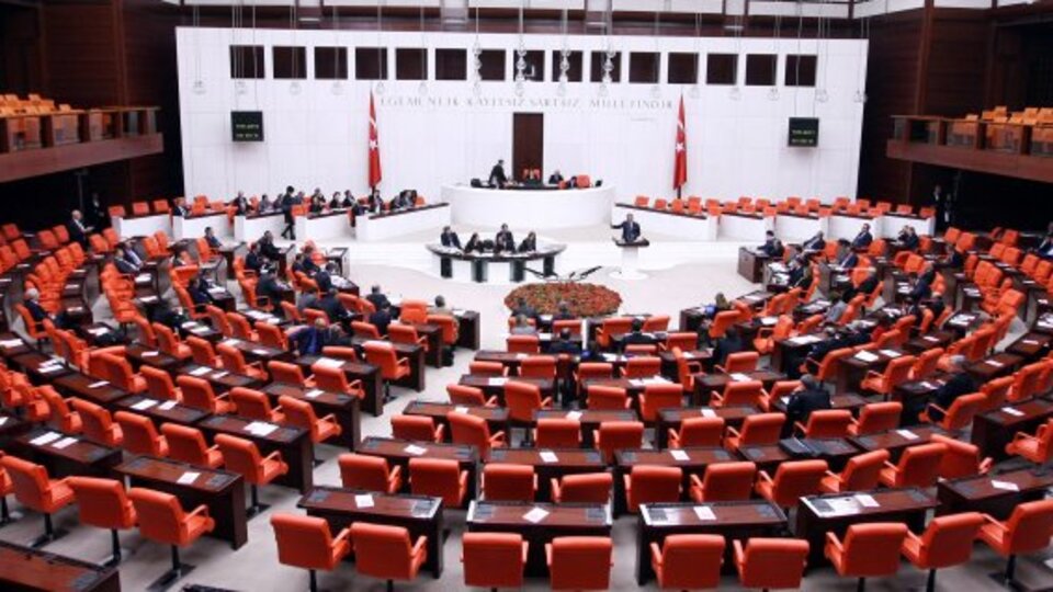 ''Haberal'' teklifi yasalaştı
