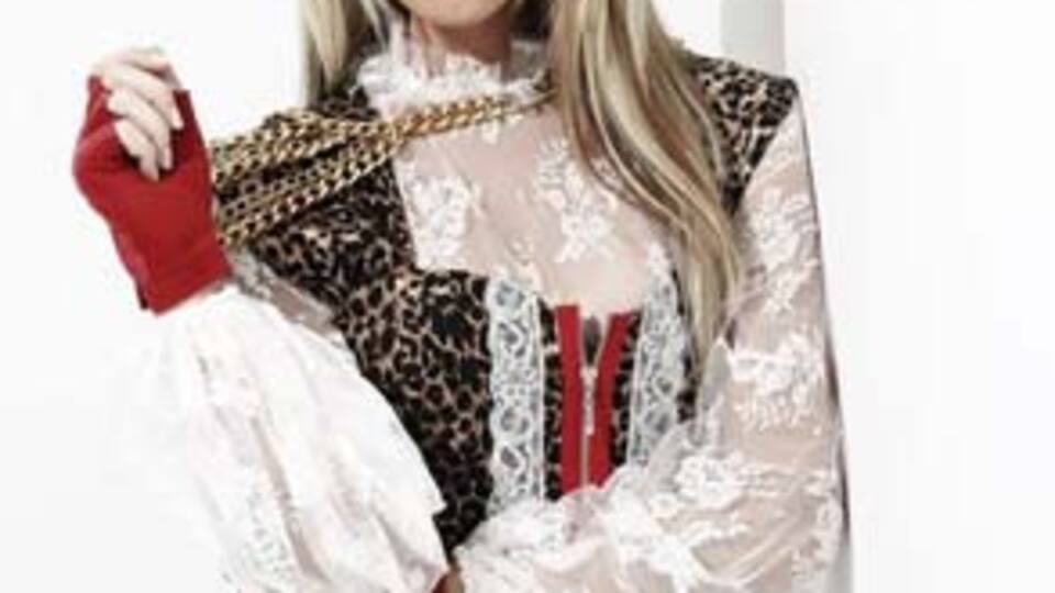 Petek Dinçöz'ün Avrupa harekatı! VİDEO