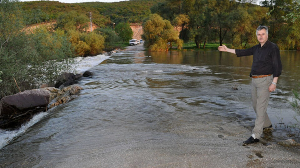 Karadeniz fıkrası gibi köprü