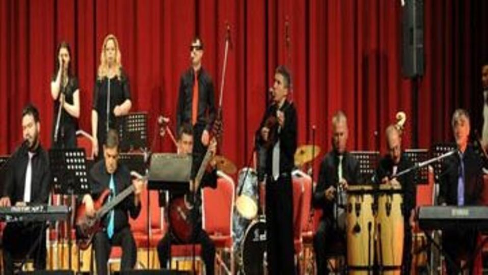 Engellilerden senfoni orkestrası