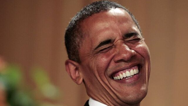 Obama kırdı geçirdi