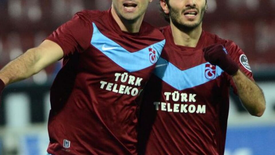 Burak var, Halil yok!