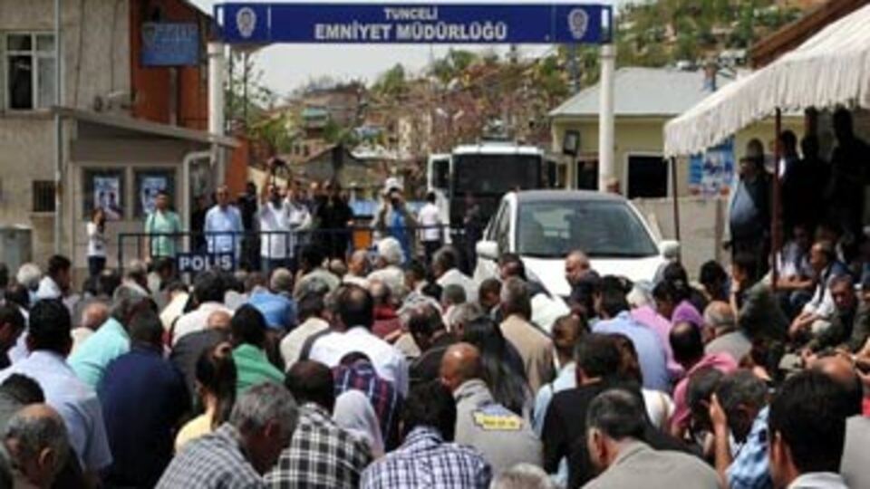 Tunceli'de KCK protestosu