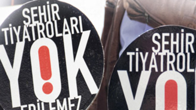 Tiyatrolar İKSV'ye devredilmeli mi?